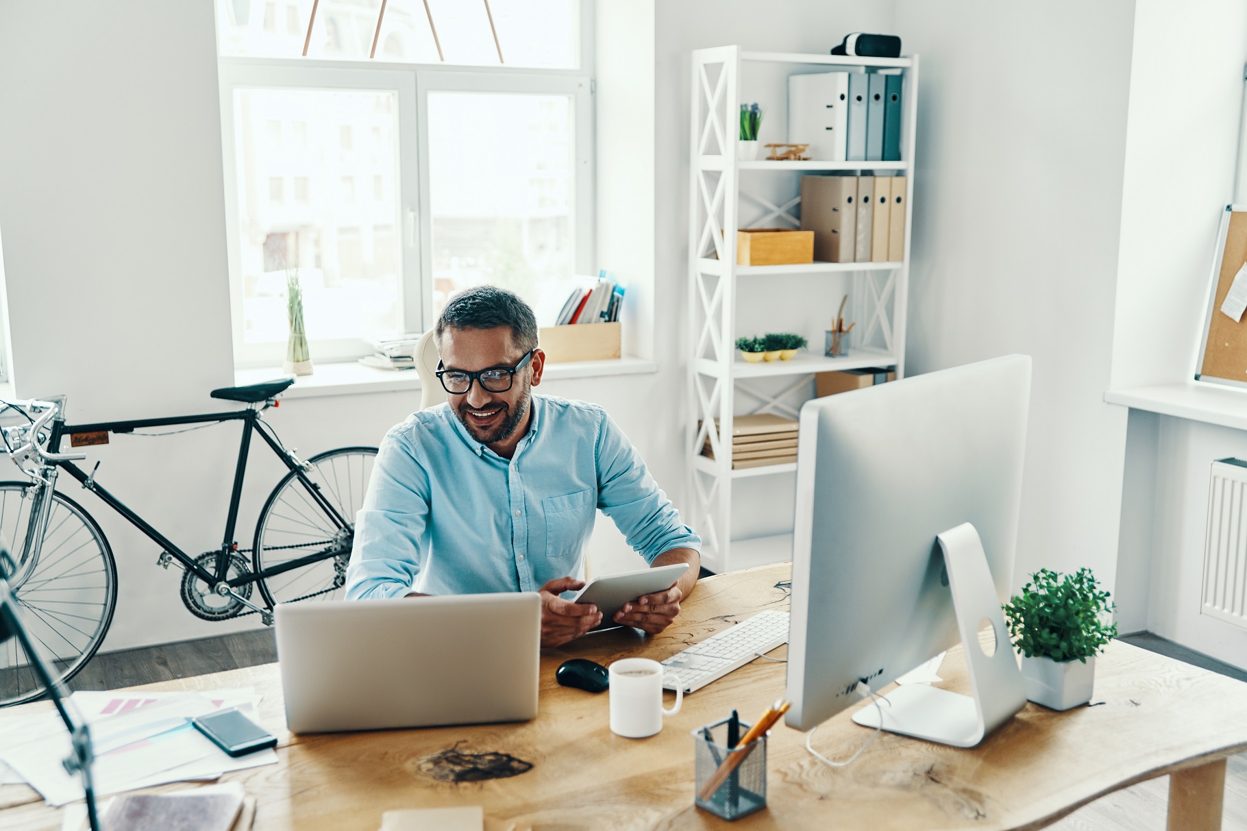 Plataformas digitales para emprender y vender viajes desde cualquier lugar 